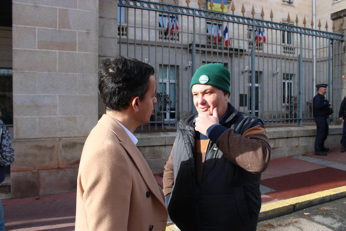 Le premier rendez-vous a été donné devant les grilles du Conseil régional à Limoges.