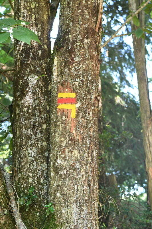 L'aire de bivouac de Saint-Méard est remarquablement aménagé, y compris d'une douche solaire.