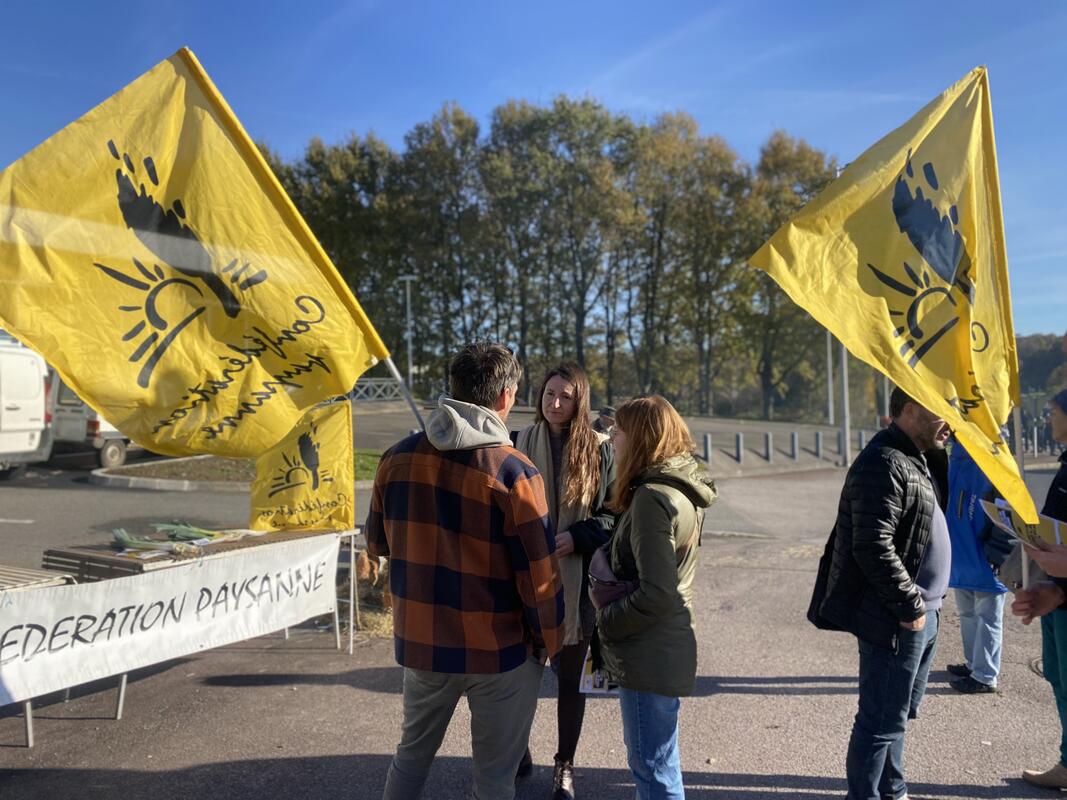 Le syndicat s'est mobilisé ce vendredi 22 novembre à Limoges devant le concessionnaire Mercedes.